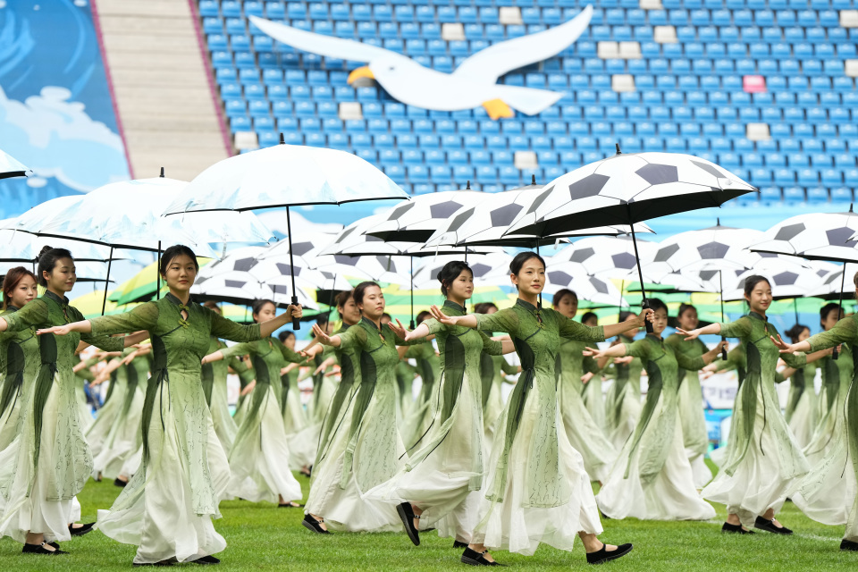 inews, 主席雷诺 inews, 主席雷诺